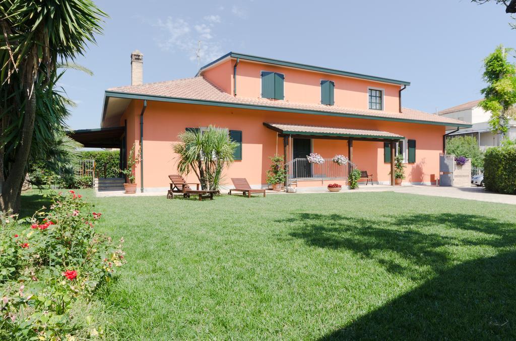 Borgo Dragani Hotel Ortona Exterior photo